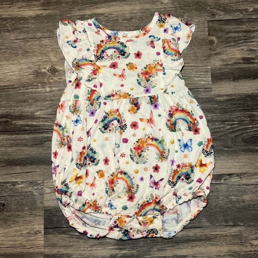 Posh Peanut 18/24m HTF/HSA Lucky Rainbow Bubble Romper
